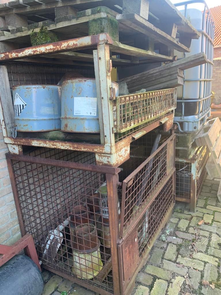 Stalen kratten, Ophalen, Gebruikt