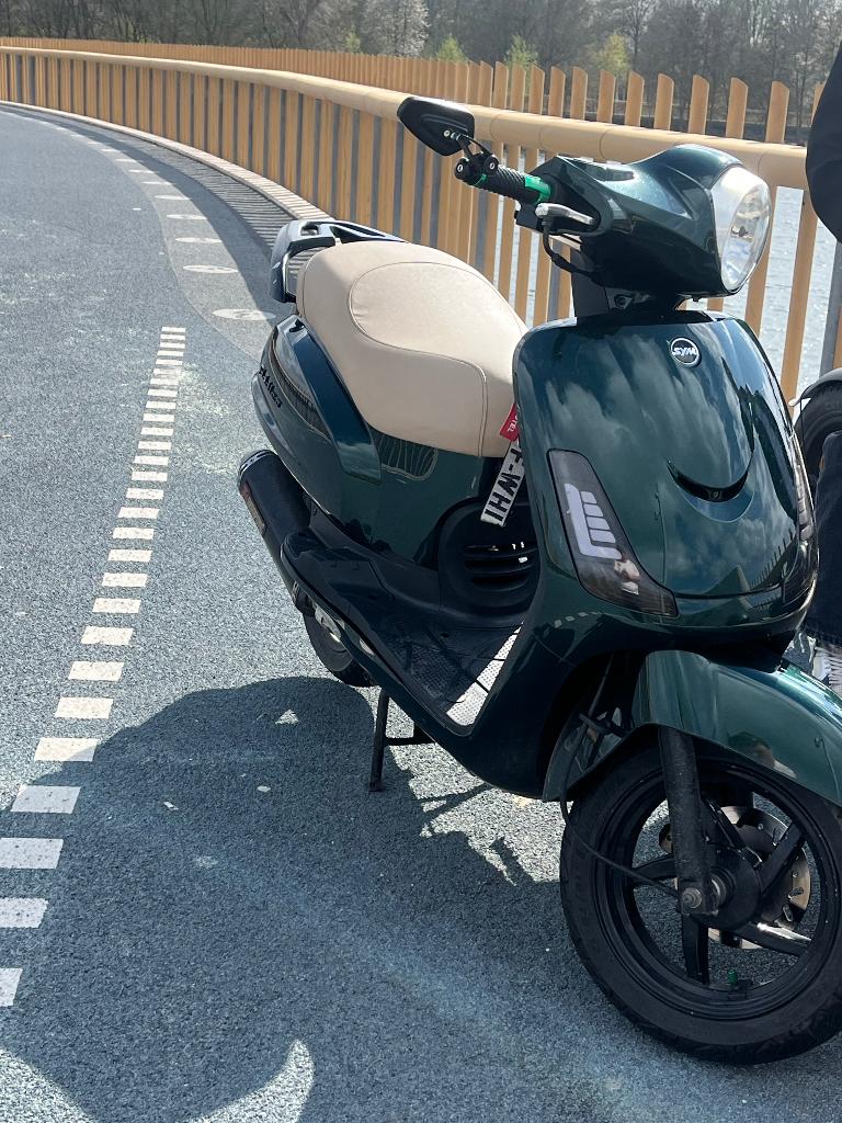 Sym fiddle 2, Fietsen en Brommers, Scooters | SYM, Ophalen, Zo goed als nieuw, Benzine, Fiddle