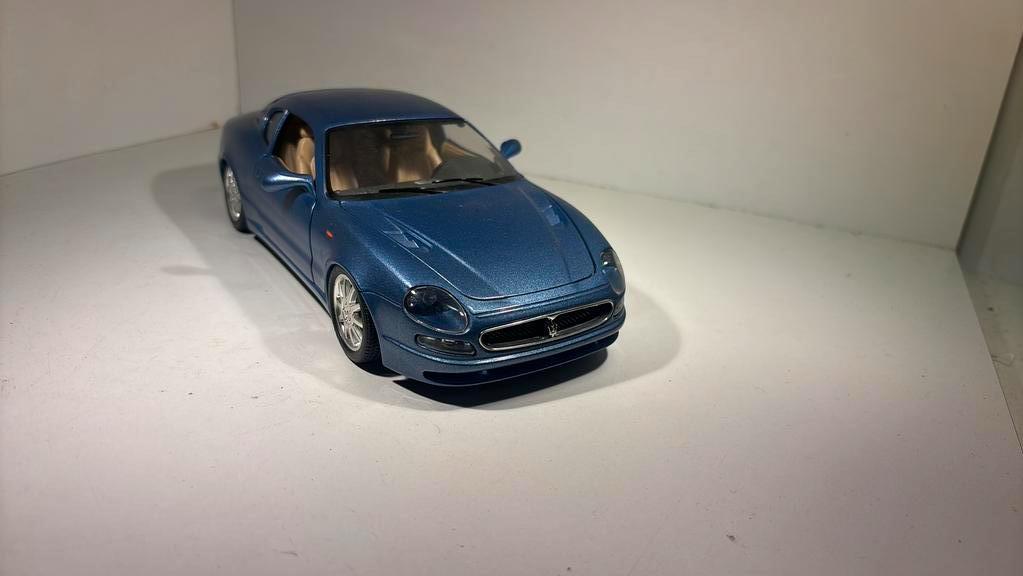Maserati 3200 gt bburago 1.18, Ophalen of Verzenden, Bburago, A, A