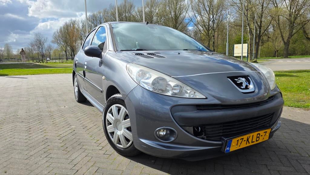 Nette Peugeot 206+ (2010) - 1.4 Benzine - Android Scherm - A, Auto's, Particulier, Te koop