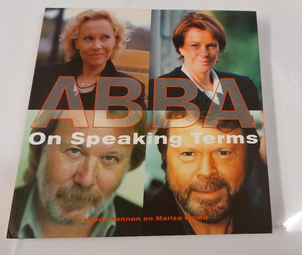 ABBA BOEK On Speaking Terms - Nederlands - nieuwstaat, Verzenden, Zo goed als nieuw, Boek, Tijdschrift of Artikel