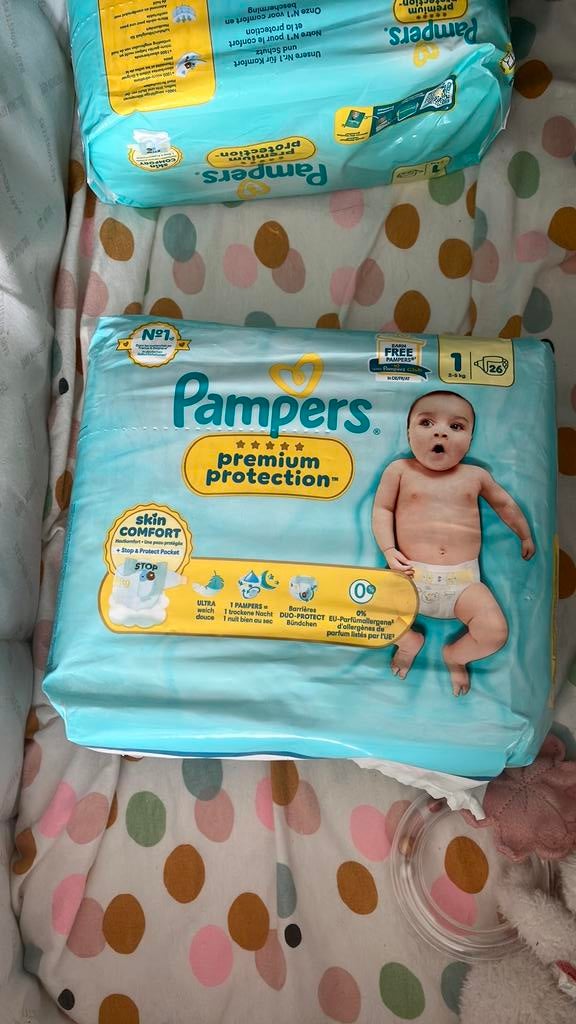 2 pakken pampers, Ophalen of Verzenden, Zo goed als nieuw, Overige typen