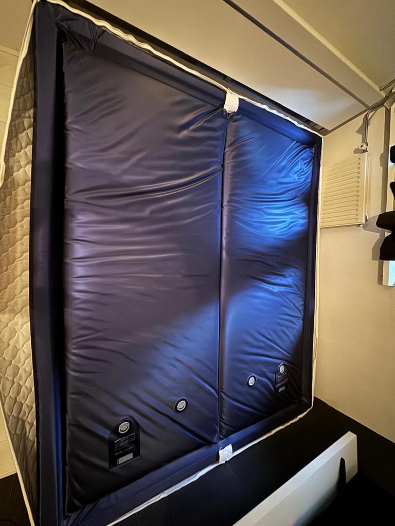 Twee waterbedmatrassen, Huis en Inrichting, Ophalen, Gebruikt