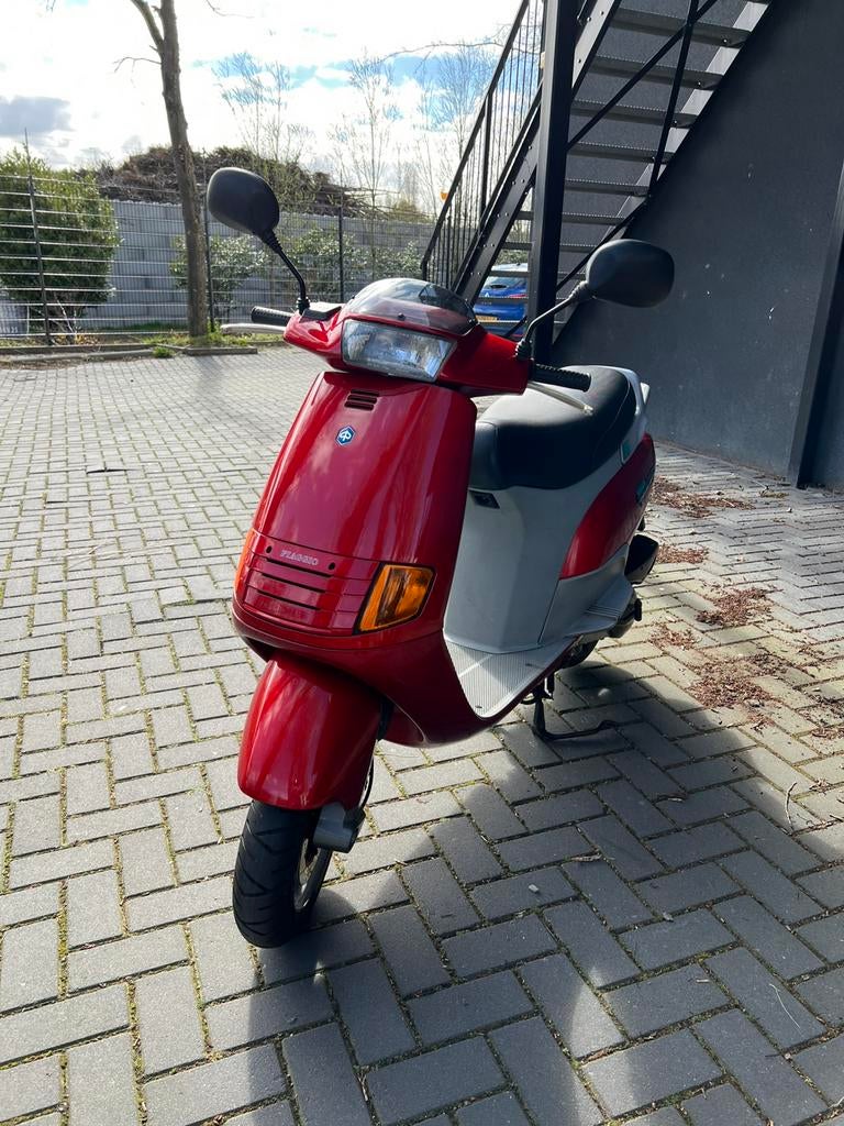 Piaggio SKR125 A1, perfect rood, 6086km!, Ophalen, Overige modellen, Zo goed als nieuw, Benzine