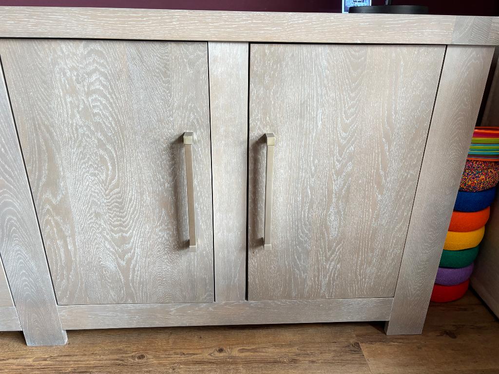 Dressoir massief hout, Huis en Inrichting, Kasten | Dressoirs, Ophalen, Gebruikt, Eikenhout, 200 cm of meer