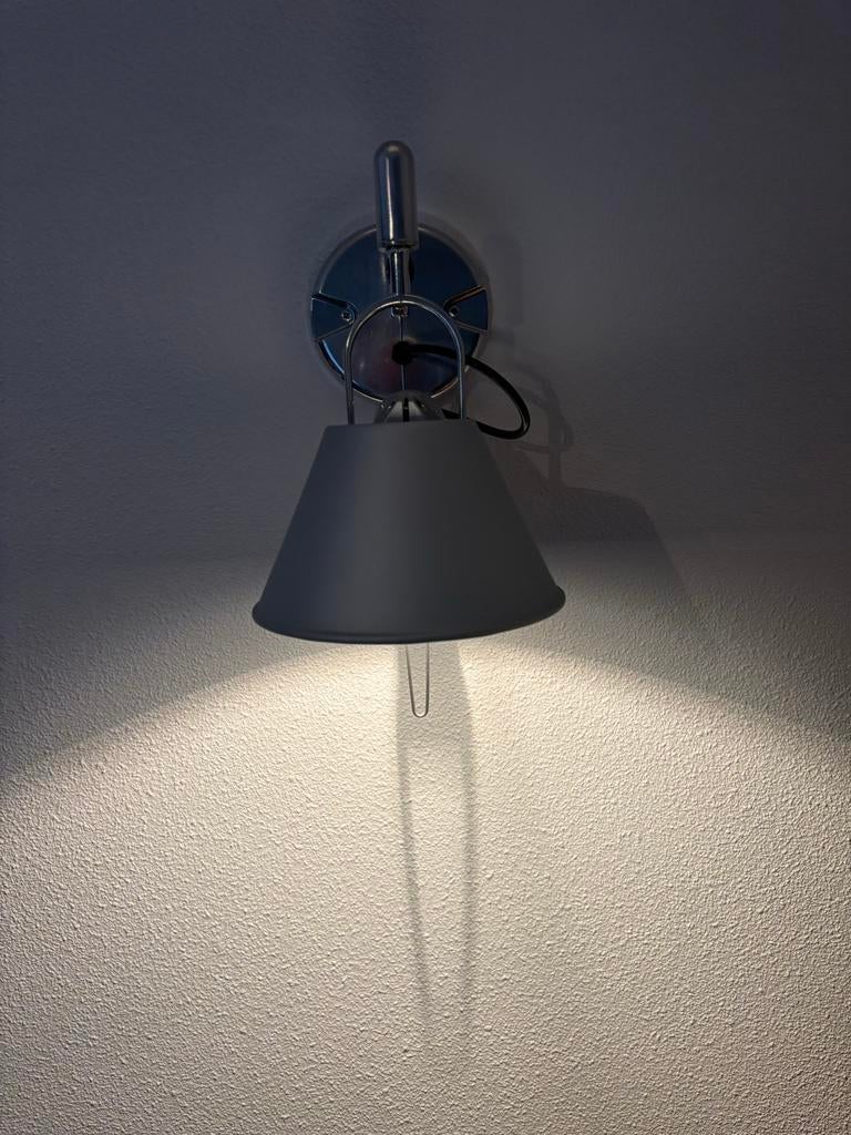 Artemide Tolomeo Wandlamp - Zo goed als nieuw, Huis en Inrichting, Ophalen of Verzenden, Zo goed als nieuw, Metaal