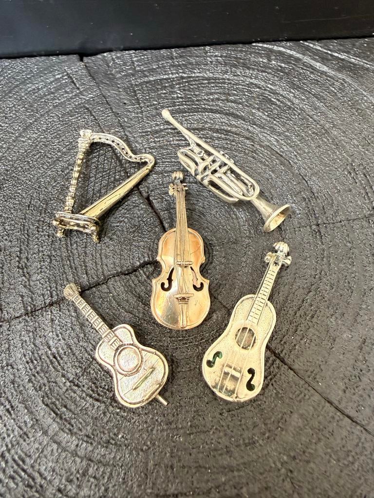 Set van 5 zilveren miniatuur muziekinstrumenten (800), Verzenden, Zilver
