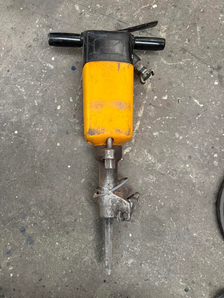 Atlas copco tex luchthamer, Ophalen, Zo goed als nieuw