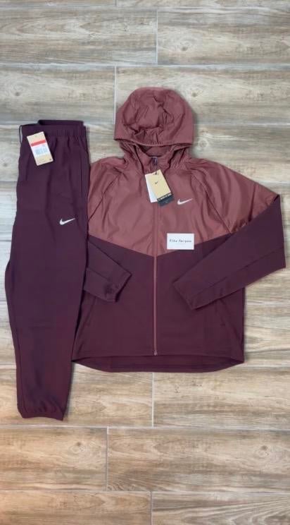 Nike Miller Zomersetje Rood Paars, Ophalen of Verzenden, Nieuw, Rood, Hardlopen of Fietsen