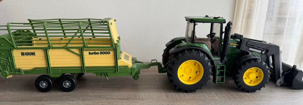 Tractor John Deere met bijpassende aanhanger, Ophalen, Gebruikt