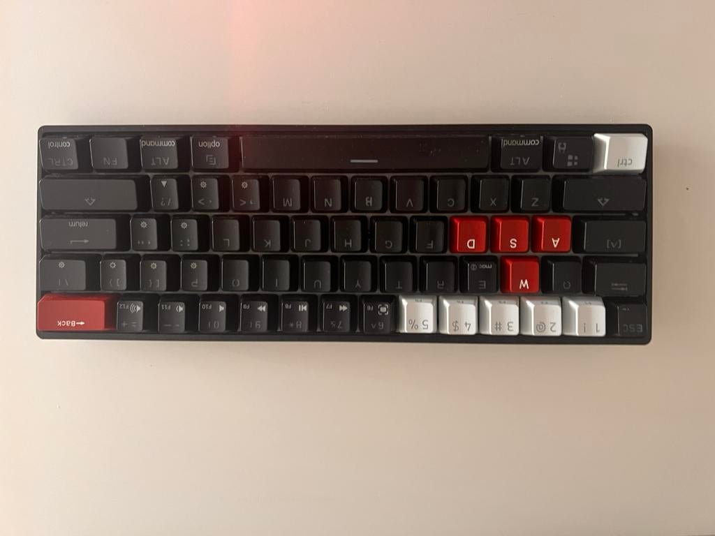 Gk61 keyboard, Computers en Software, Toetsenborden, Ophalen of Verzenden, Zo goed als nieuw