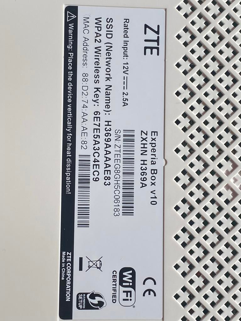 Experia Box V10 - Overcompleet, Computers en Software, Routers en Modems, Ophalen, Nieuw, Router met modem