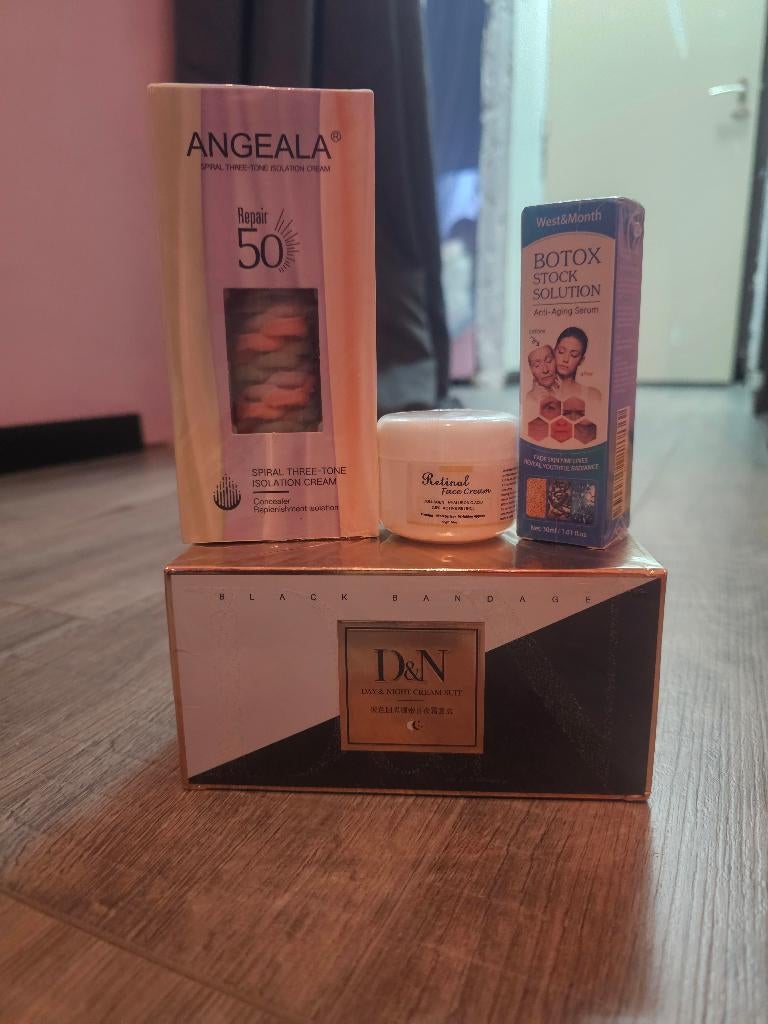 Skincare Set – New & Unused (Face Creams + Serum), Ophalen of Verzenden, Nieuw, Gehele gezicht, Verzorging