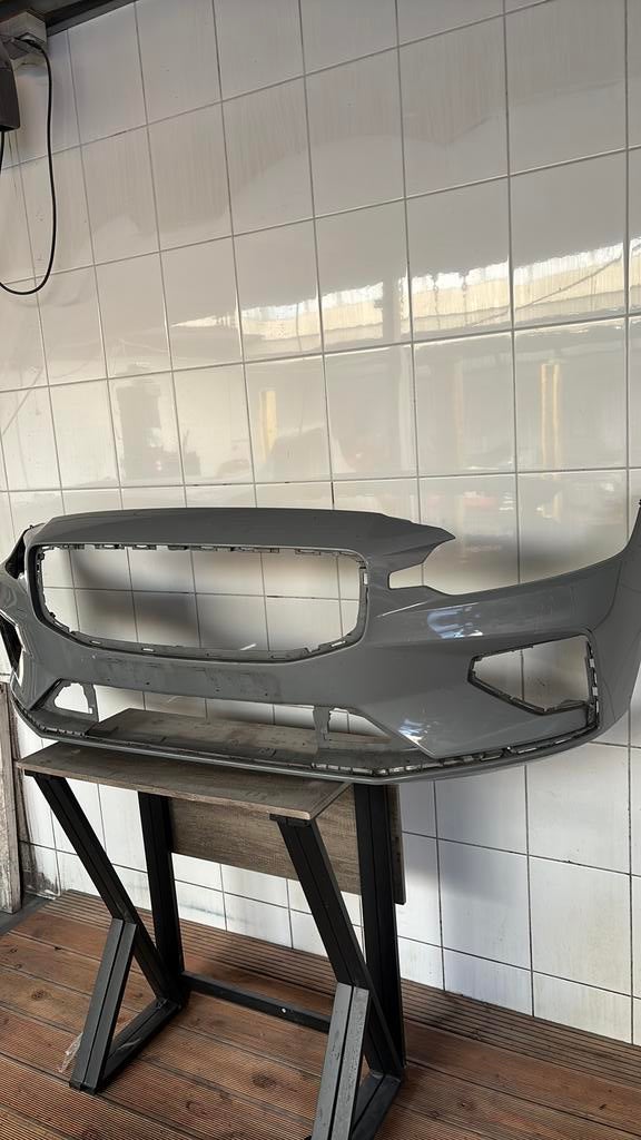 Volvo V60 II Voorbumper – 31690530, Ophalen of Verzenden, Voor, Volvo, Bumper