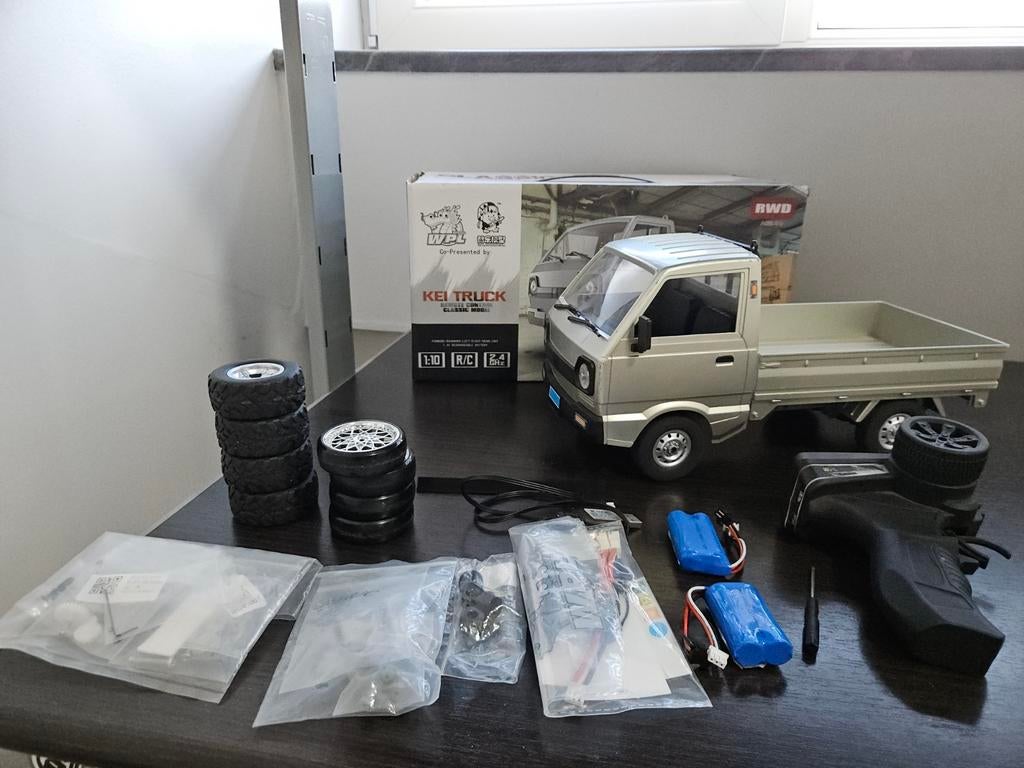 WPL D12 Kei Truck - RC auto 1:10 1/10 rtr, Hobby en Vrije tijd, Modelbouw | Radiografisch | Auto's, Zo goed als nieuw, Auto onroad