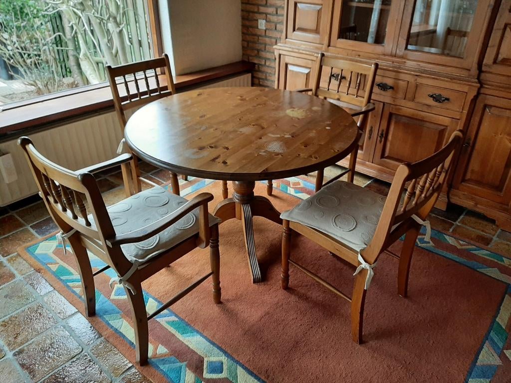 Ronde tafel met 4 stoelen, Huis en Inrichting, Ophalen, Gebruikt, Landelijk, 4 tot 6 stoelen