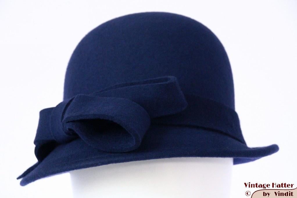 cloche dophoed Dameshoed Hawkins donker blauw vilt 54-58 new, Kleding | Dames, Hoeden en Petten, Hoed, Hawkins, Nieuw, One size fits all