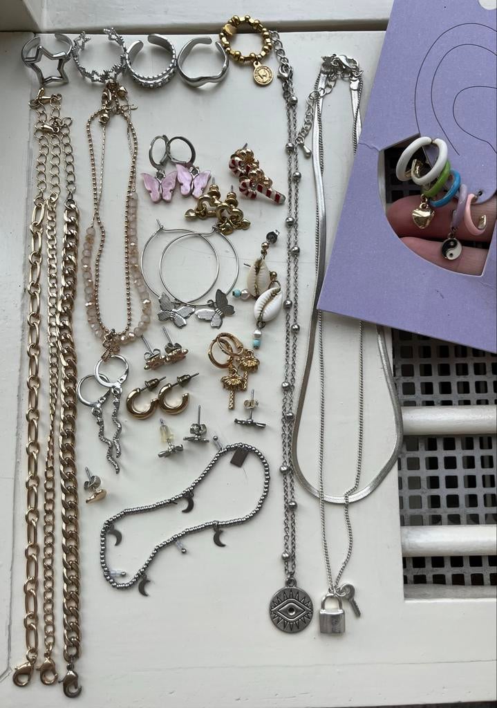 Leuke kinder sieraden, Ophalen, Gebruikt