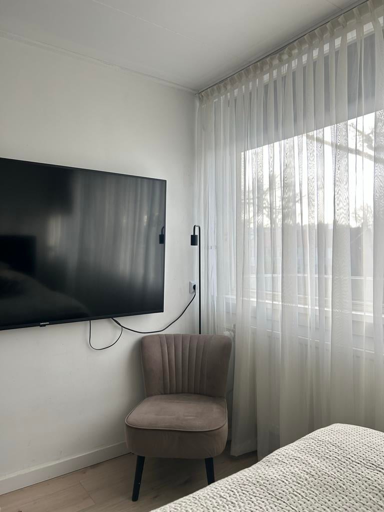 Kinder fauteuil taupe en lamp, Ophalen, Zo goed als nieuw, Minder dan 75 cm, 50 tot 75 cm