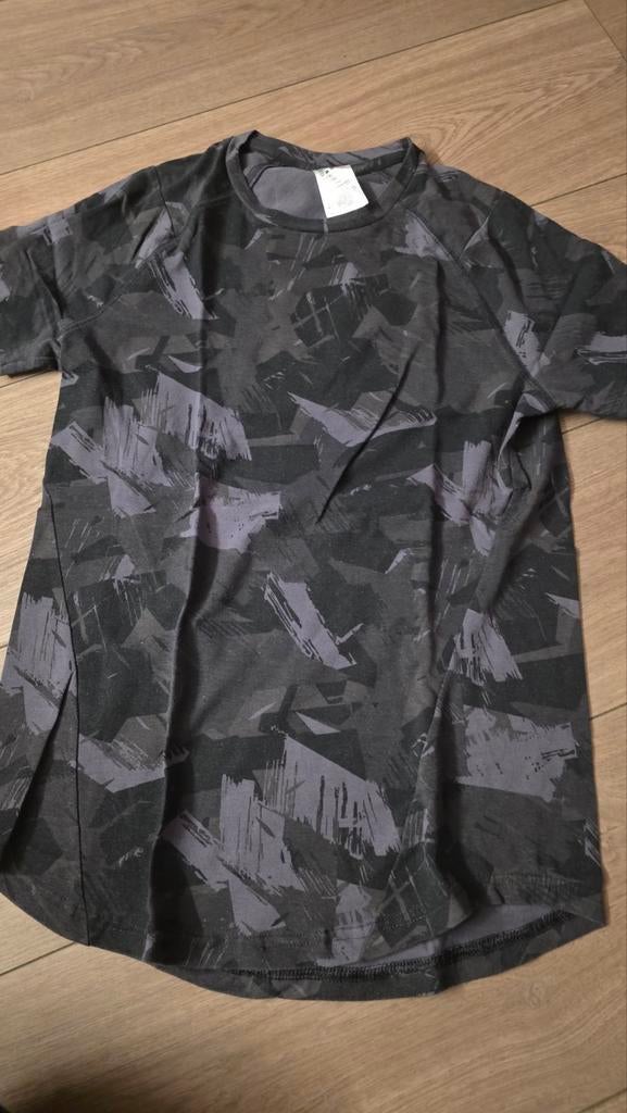 Gymshark shirt XS en broek M, Ophalen of Verzenden, Zo goed als nieuw, Zwart, Gymshark