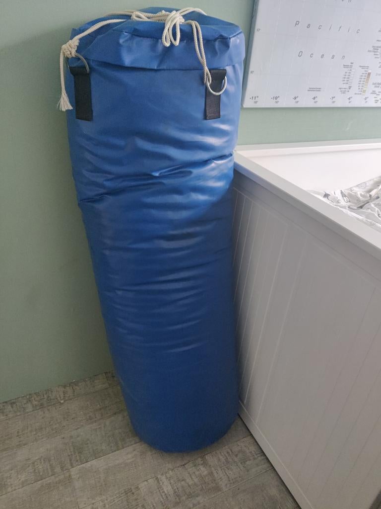 Blauwe Bokszak - Goed voor training!, Sport en Fitness, Boksen, Ophalen, Gebruikt, Bokszak