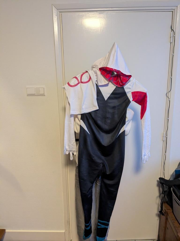 Spiderman Gwen Kostuum Maat 140-150, Kinderen en Baby's, Carnavalskleding en Verkleedspullen, Ophalen, 134 t/m 140, Jongen of Meisje