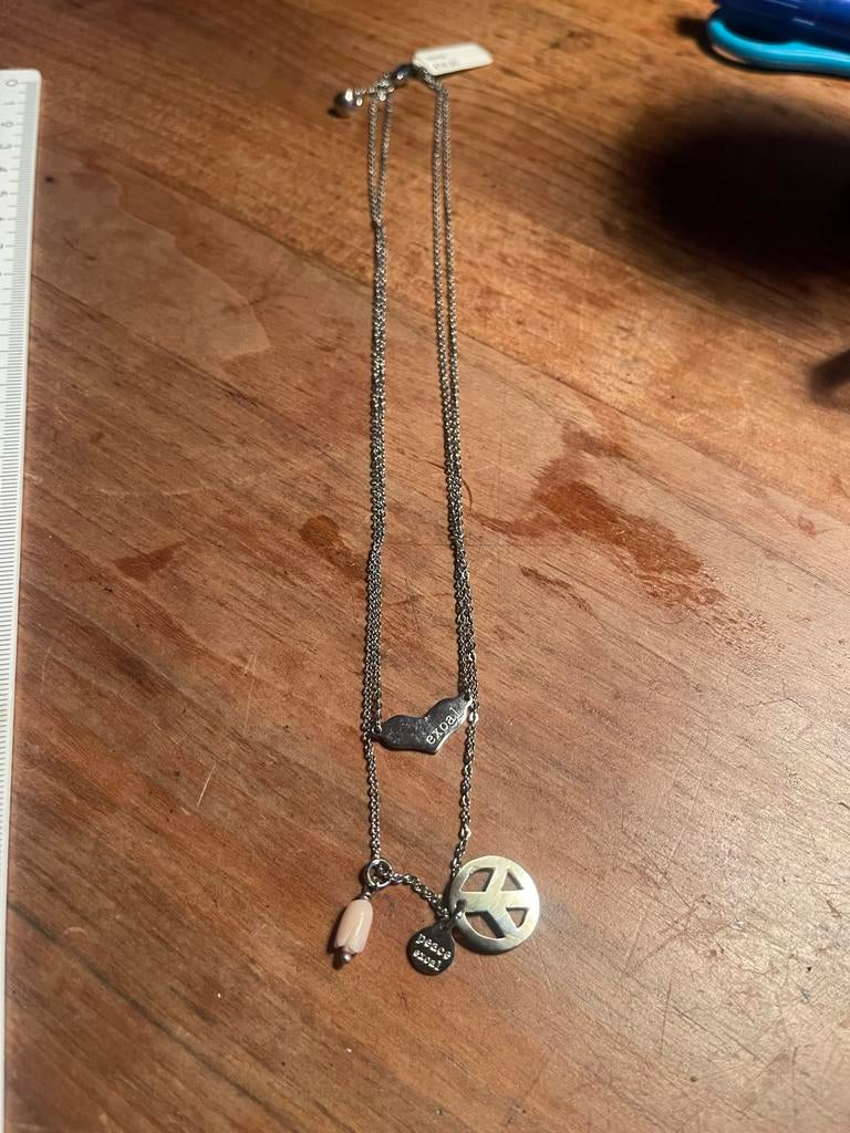 Exoal ketting "peace" zilverkleurig - NIEUW, Nieuw, Ophalen of Verzenden, Zilver, Overige materialen
