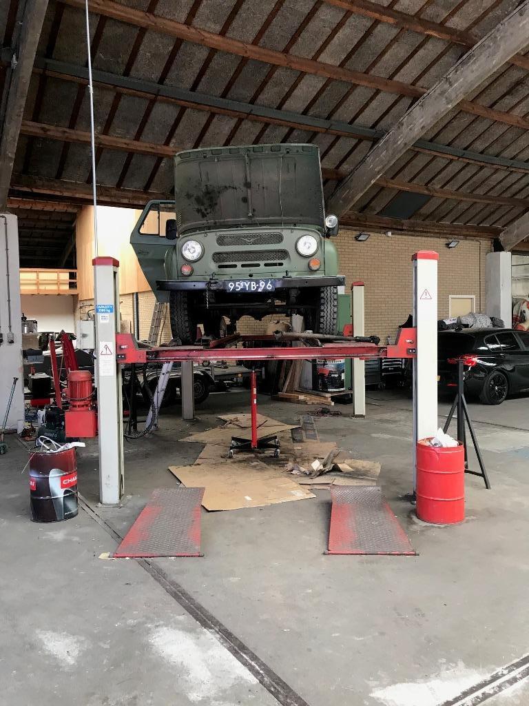 Stalling- en sleutelplek auto, Zakelijke goederen, Bedrijfs Onroerend goed, 20 m², Huur, Overige bestemmingen