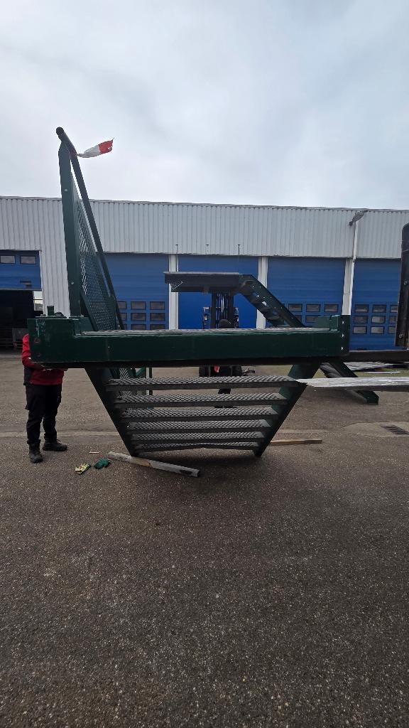 Noodtrap vluchttrap stalentrap buitentrap ( 046 ), Ophalen, Gebruikt, Trap, Nvt