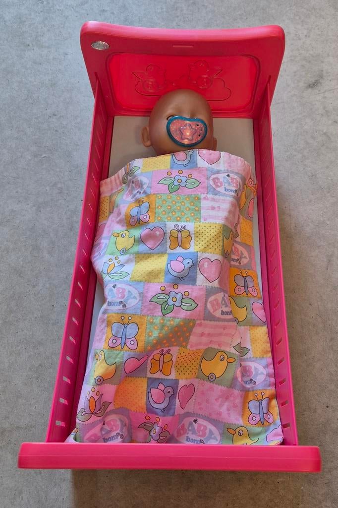 Babyborn in bedje, Kinderen en Baby's, Speelgoed | Poppen, Ophalen, Gebruikt