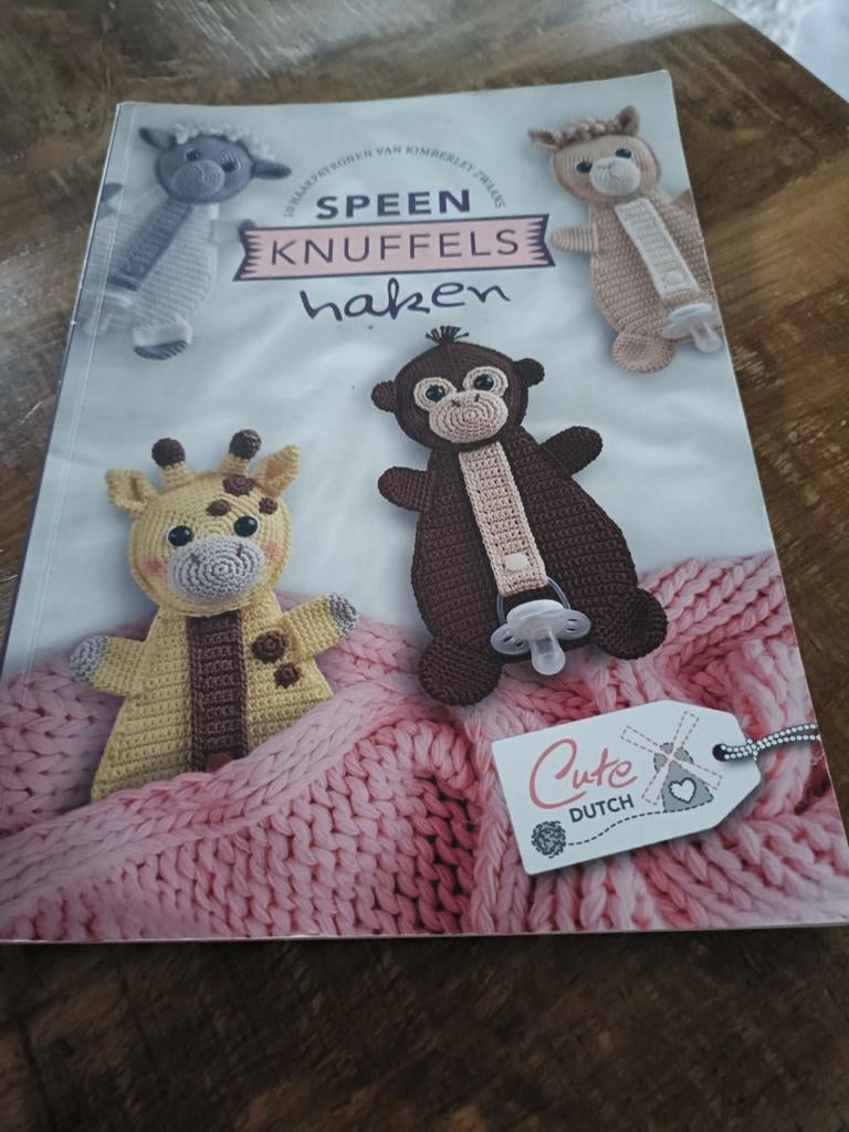 Speen Knuffels Haken - Boek, Ophalen of Verzenden, Zo goed als nieuw, Haken, Patroon of Boek