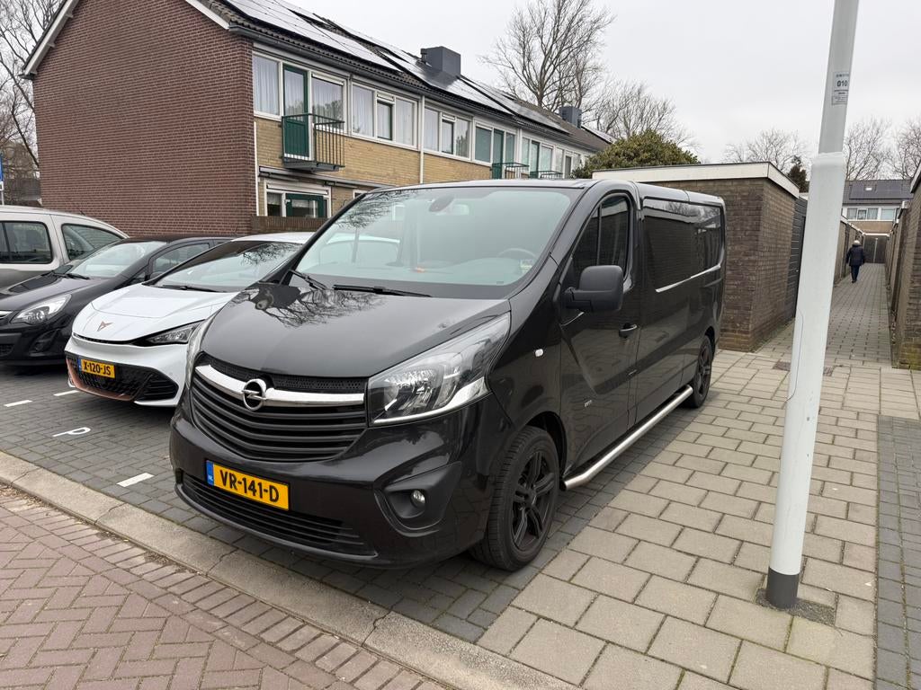 Opel Vivaro 2.0 D 66KW 2015, Auto's, 15 km/l, 4 cilinders, Origineel Nederlands, 115 pk
