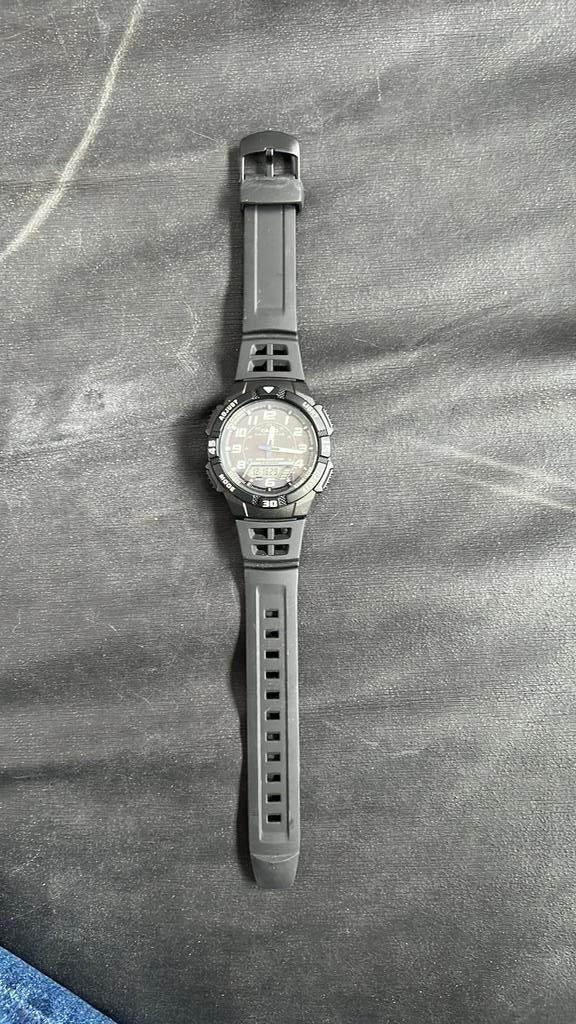 Casio Collection AQ-S800W-1BVEF horloge, Ophalen of Verzenden, Zo goed als nieuw, Zwart, Jongen of Meisje