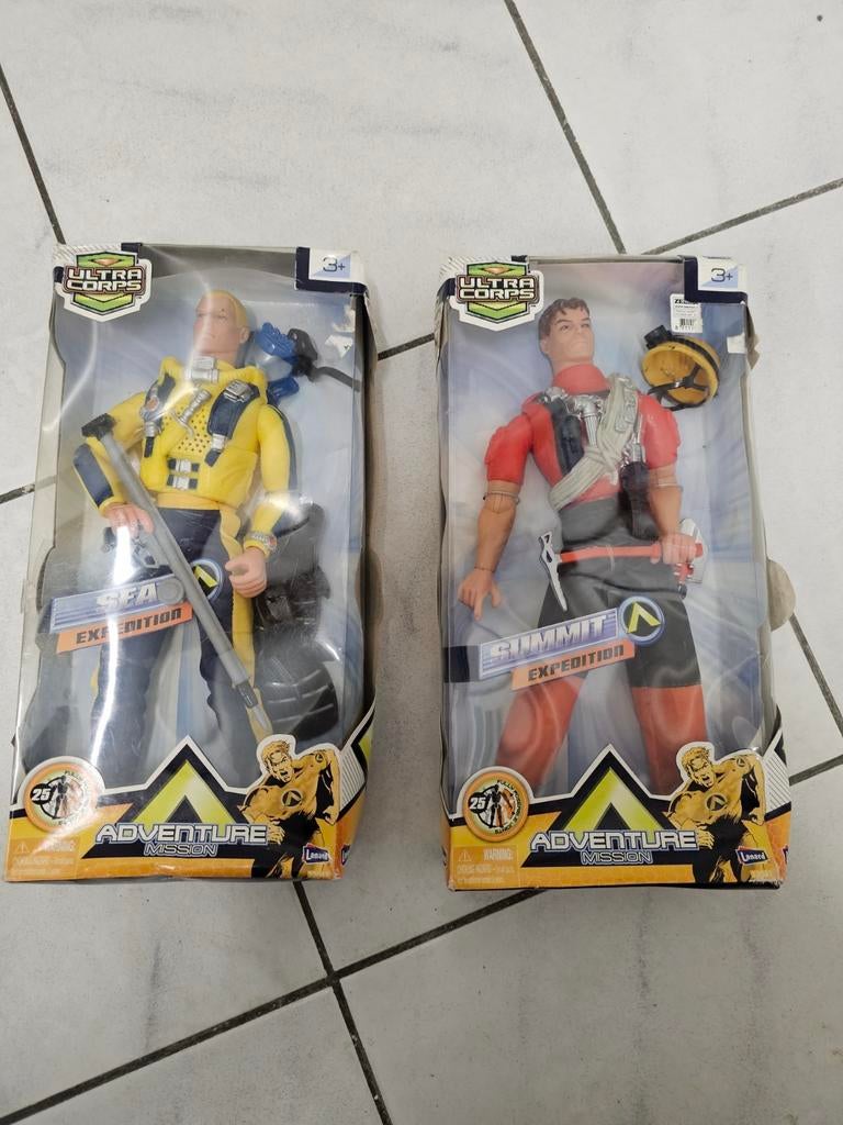 Ultra Corps Adventure Mission - 2 Actiefiguren, Ophalen of Verzenden, Gebruikt