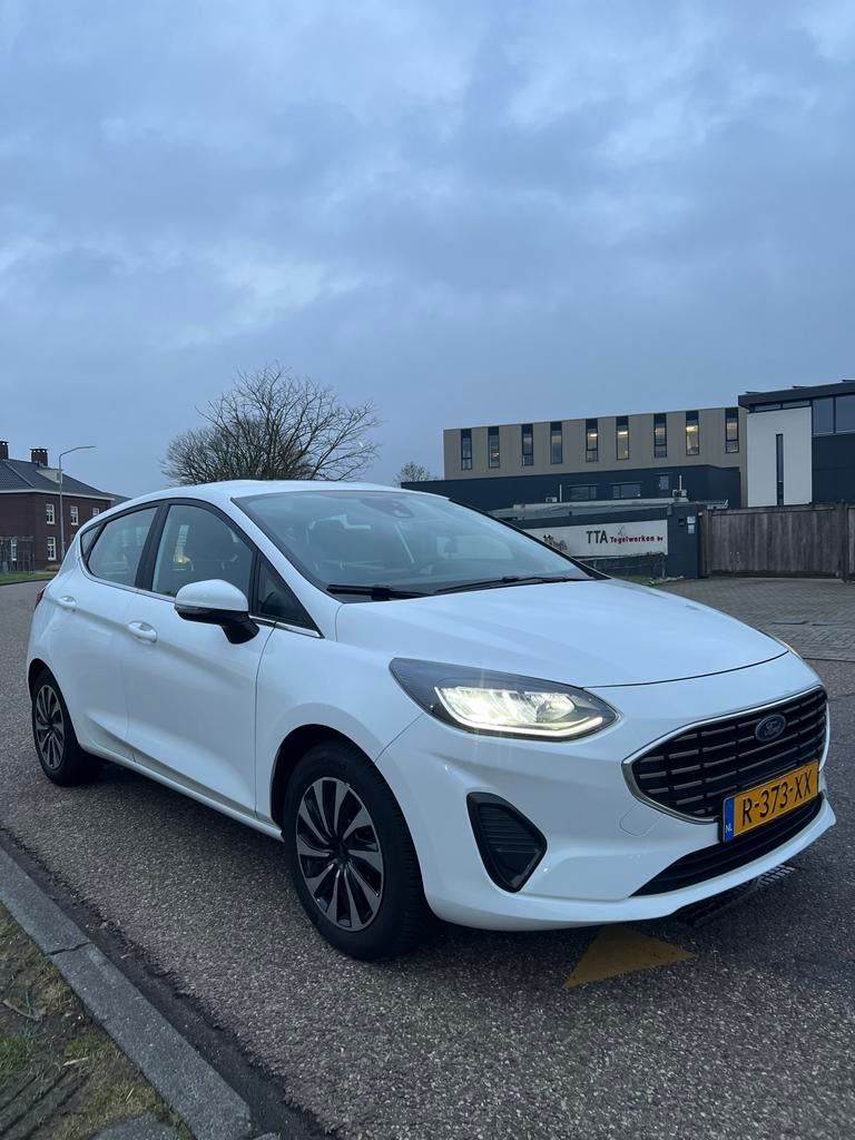 Ford Fiësta 1.0 Ecoboost Hybrid 125pk 2022 Wit 66dkm NAP, Voorwielaandrijving, 1133 kg, Origineel Nederlands, 123 pk
