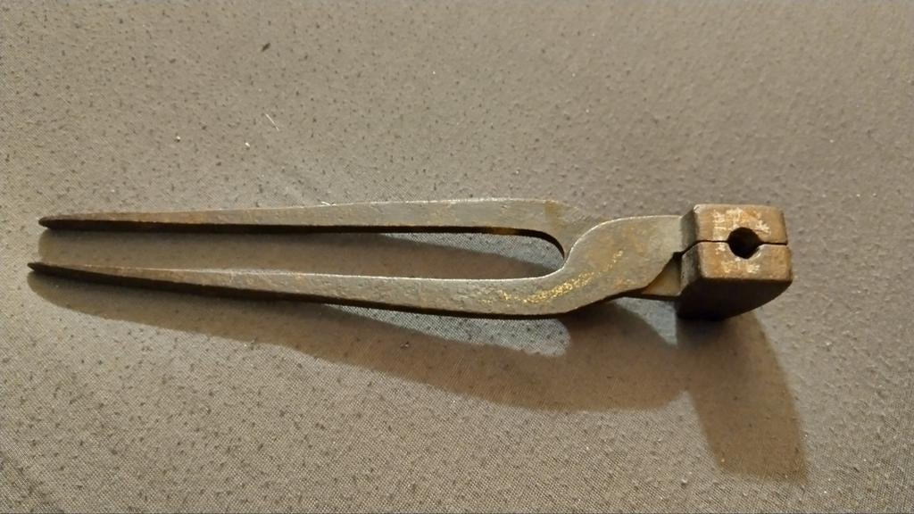 Musket kogel tang, Ophalen of Verzenden, Zo goed als nieuw, Krultang of Stijltang