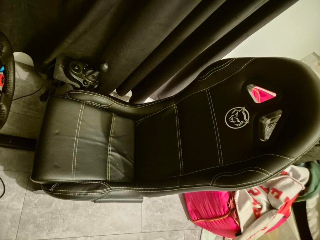 Logitech racestoel incl 2 racespellen voor de playstation, Ophalen, Zo goed als nieuw, Playseat of Racestoel, PlayStation 5