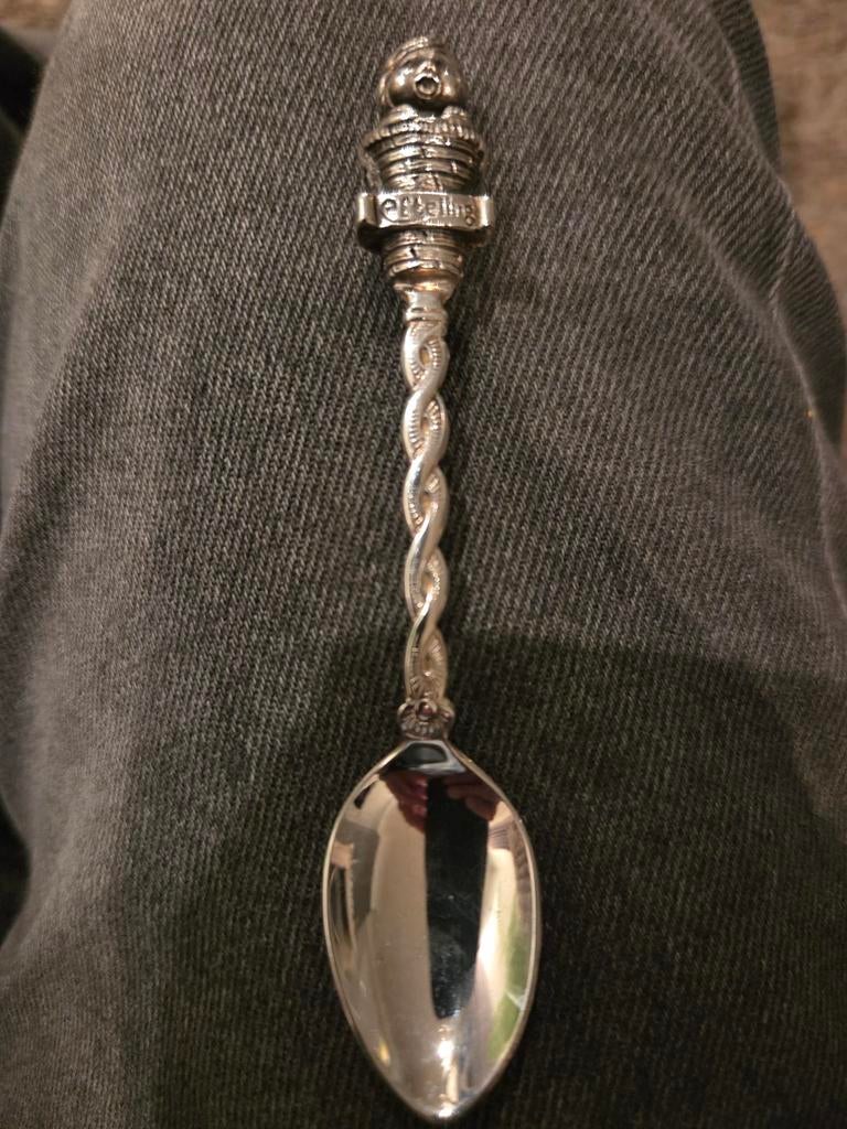 Efteling lepeltje. 3D Babylaaf in een mandje., Verzamelen, Ophalen of Verzenden, Zo goed als nieuw, Gebruiksvoorwerp