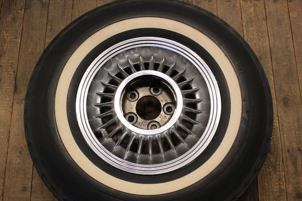 Set Cadillac Sabre Wheels - 1955, 1956, 1957 velgen Eldorado, Ophalen, Gebruikt, 15 inch, Banden en Velgen
