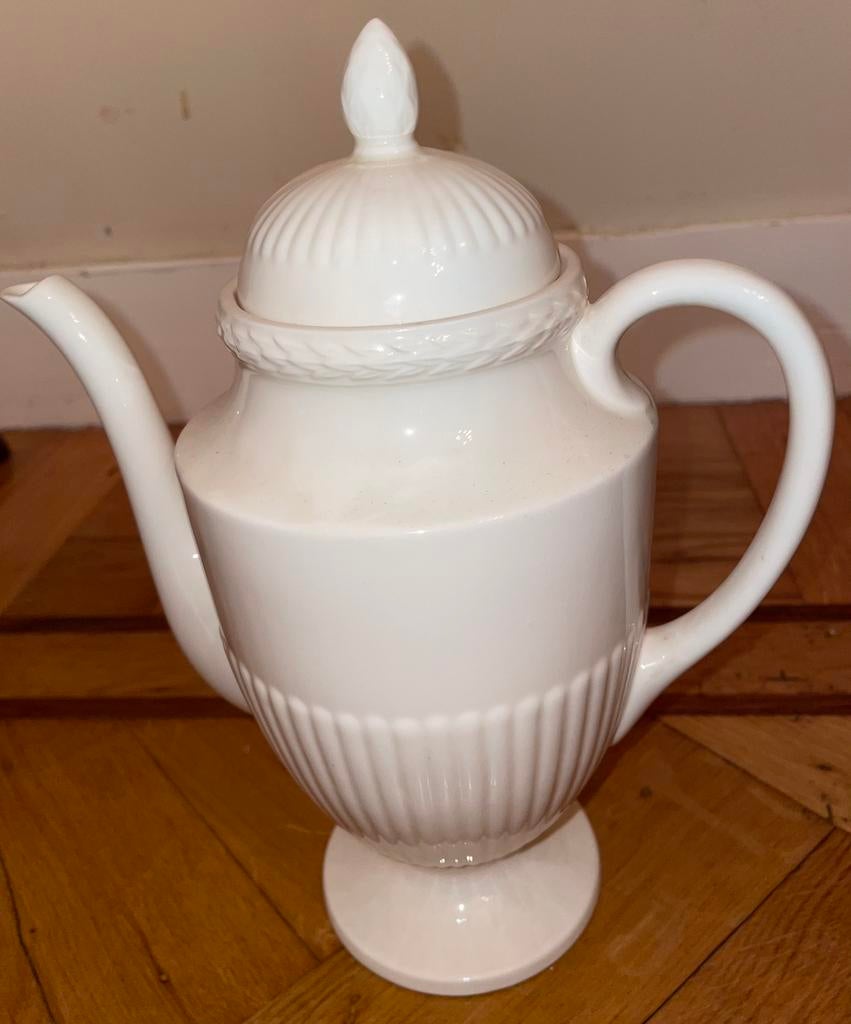 Edme koffiepot wit porcelein 25 hoog bij 12 wedgwood 70e, Ophalen of Verzenden