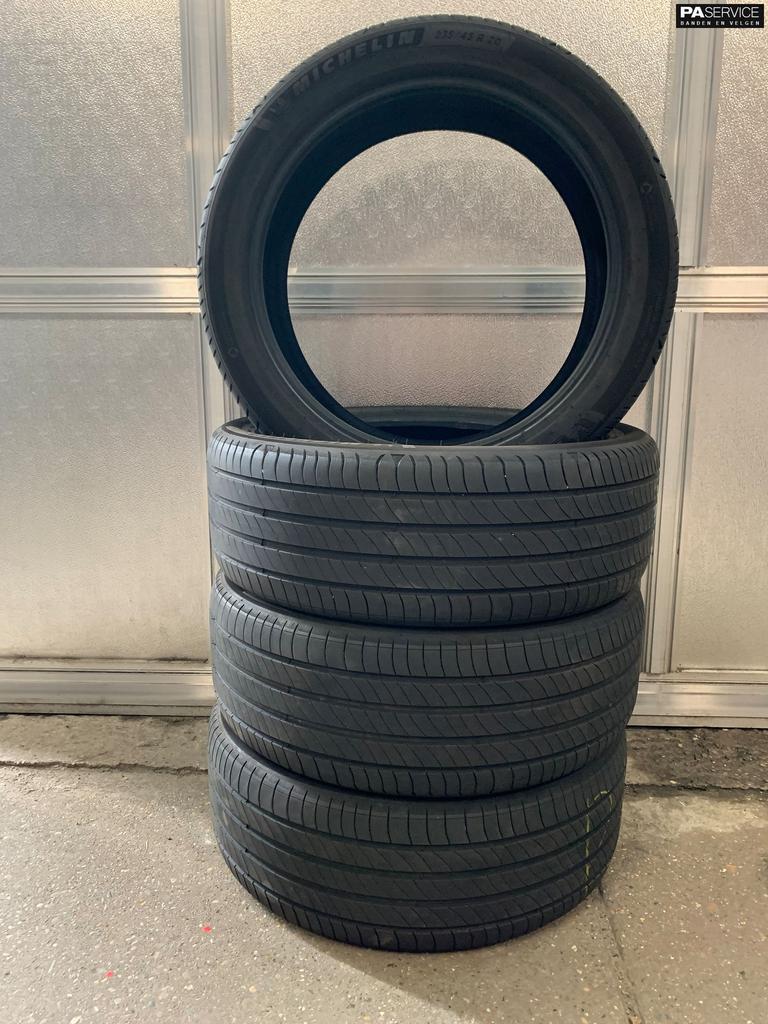 4x Michelin Latitude 235 45 20 Zomerbanden 5.8 en 5.5 mm, Gebruikt, Velg(en), -, -