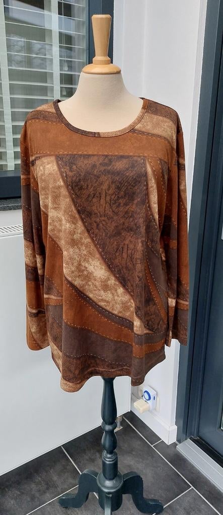 shirt met suède print in bruin en beige, Kleding | Dames, Tops, Ophalen of Verzenden