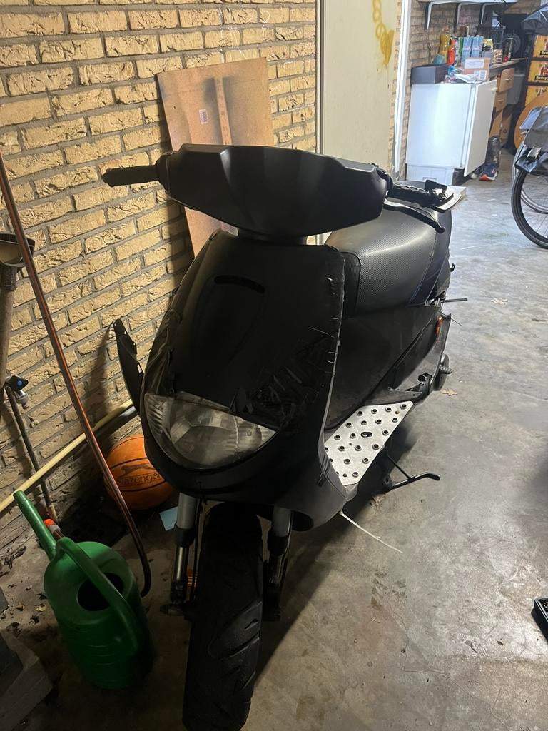 Peugeot vivacity opknapper, Fietsen en Brommers, Snorfietsen en Snorscooters, Gebruikt, Peugeot, Tweetakt, Ophalen