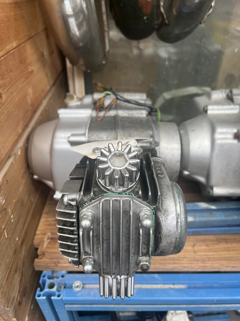 Honda C50 en C90 blokken, Fietsen en Brommers, Brommeronderdelen | Oldtimers, Ophalen of Verzenden, Gebruikt, Blok, Overige merken