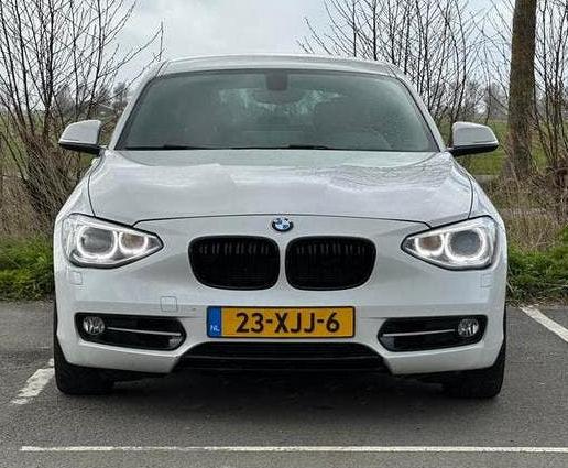 BMW 1-Serie 118I 125KW 5DR Aut8 2012 Wit, Auto's, Achterwielaandrijving, 4 cilinders, 1290 kg, Wit