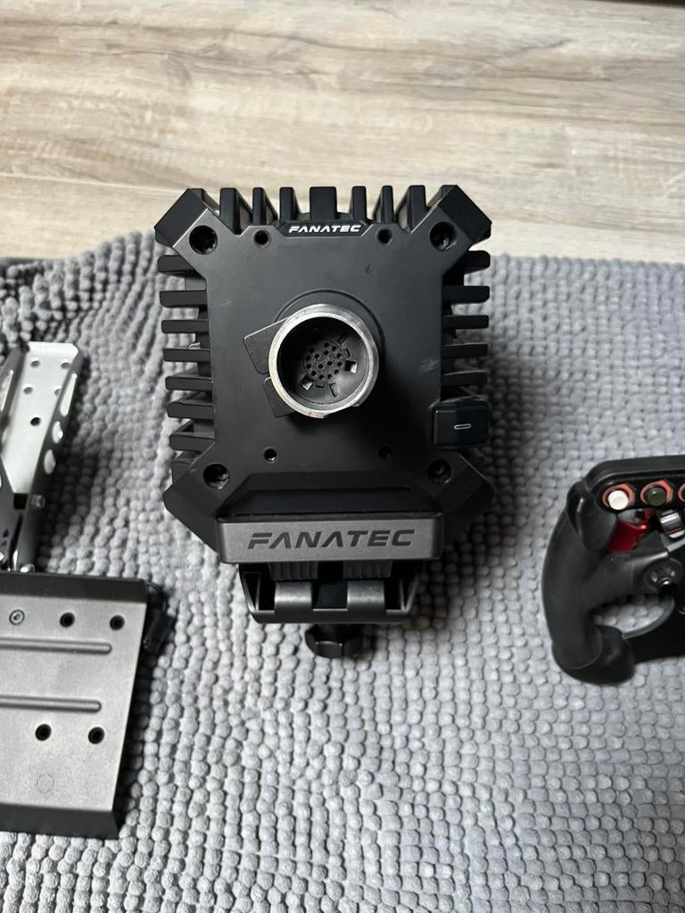 Fanatec F1 stuur met Fanatec 8nm, Ophalen of Verzenden, Zo goed als nieuw