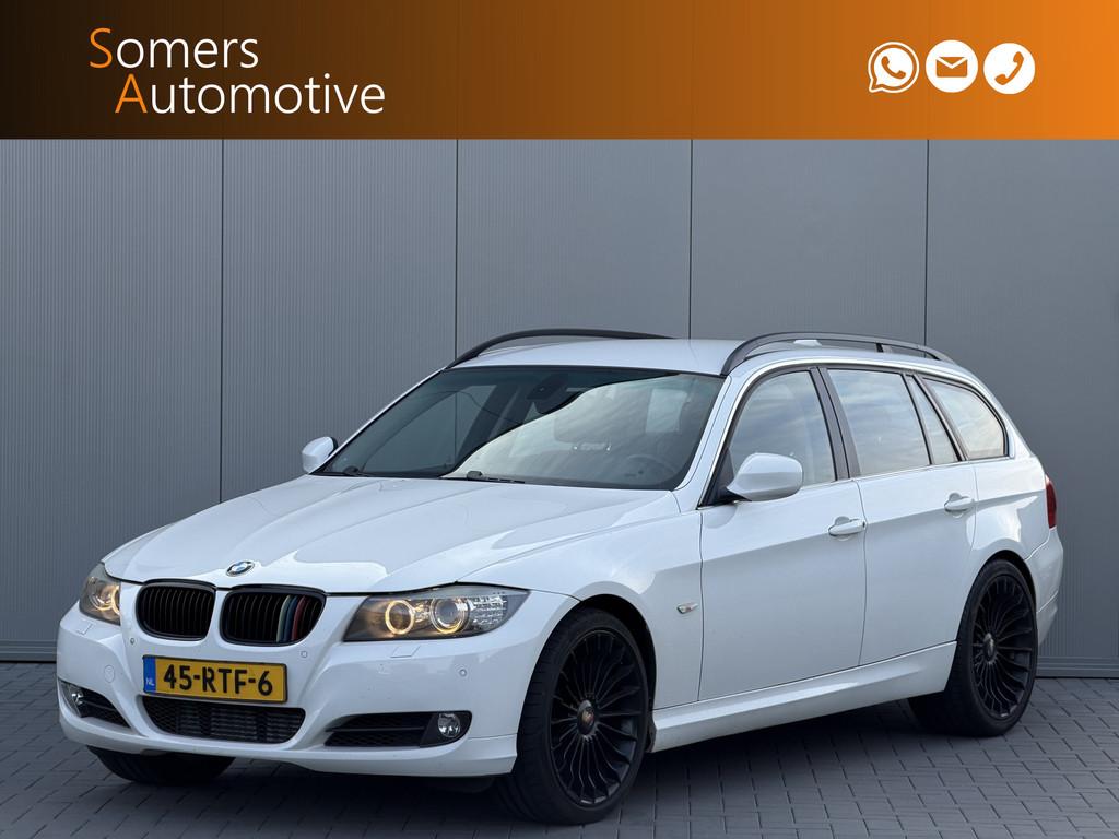 BMW 3 Serie Touring 325d Executive | Xenon | Leder | 19" Alp, Automaat, Zwart, 2993 cc, Wit