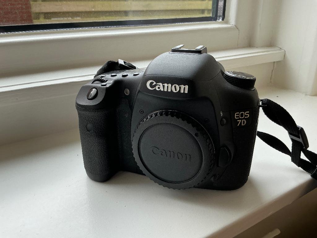 Canon EOS 7D body 2000 clicks, Audio, Tv en Foto, Fotocamera's Digitaal, Spiegelreflex, Canon, Zo goed als nieuw, Geen optische zoom
