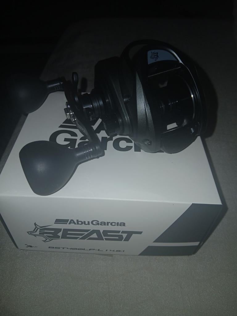 Abu Garcia BST400LP-L, Ophalen of Verzenden, Nieuw, Molen