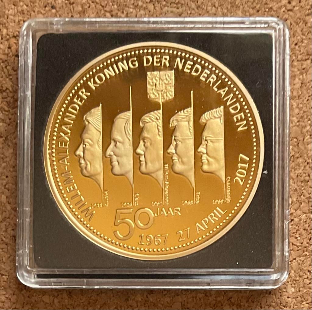 Penning - Willem Alexander - Koninklijk GEZIN 50 Jaar., Ophalen of Verzenden, Overige materialen, Nederland